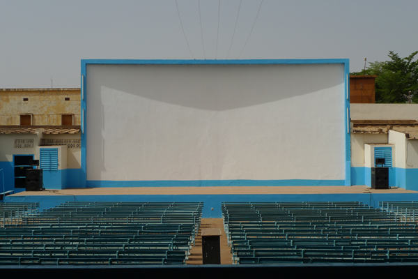 Fespaco 2009 : l’écran © Isabelle Gourmelon