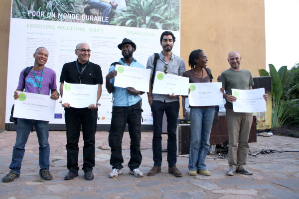 Lauréats des Rencontres de Bamako 2011, Khaled Hafez, Nyani Quarmyne, Nyaba Léon Ouédraogo, Jehad Nga, Élise Fitté Duval, Khalil Nemmaoui (manque Pieter Hugo) © Léonore Branche