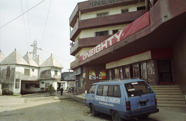 Douala © Matthieu Prier 